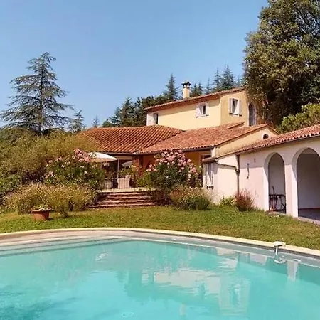 Les Oliviers Maison D'hotes * Saint-Laurent-le-Minier